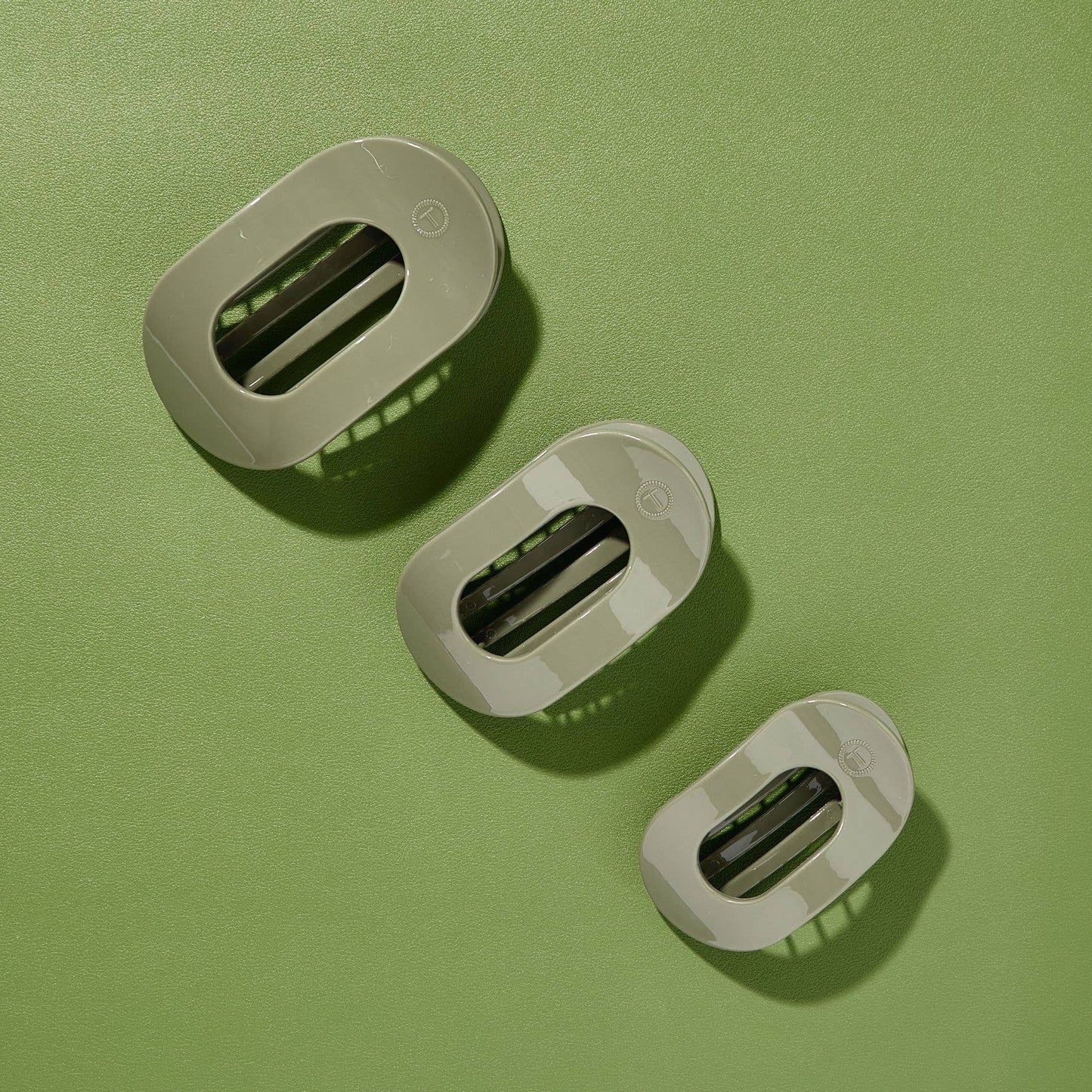 Teleties Flat Round Hair Clip | Medium | Sage It Ain't So