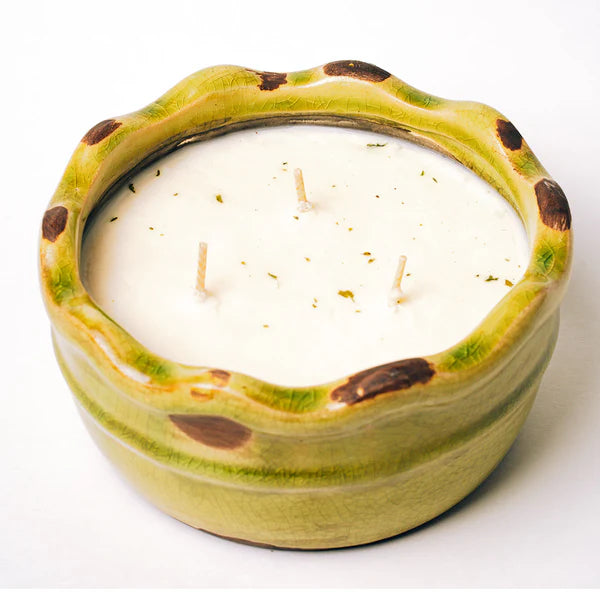 Swan Creek Honey Soaked Apples Ruffled Bowl Candle 17OZ