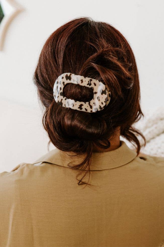 Teleties | Flat Round Hair Clip | Medium | Blonde Tortoise