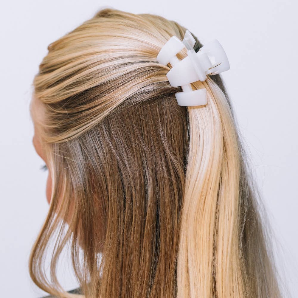 Classic Claw Clip | Coconut White | Petite