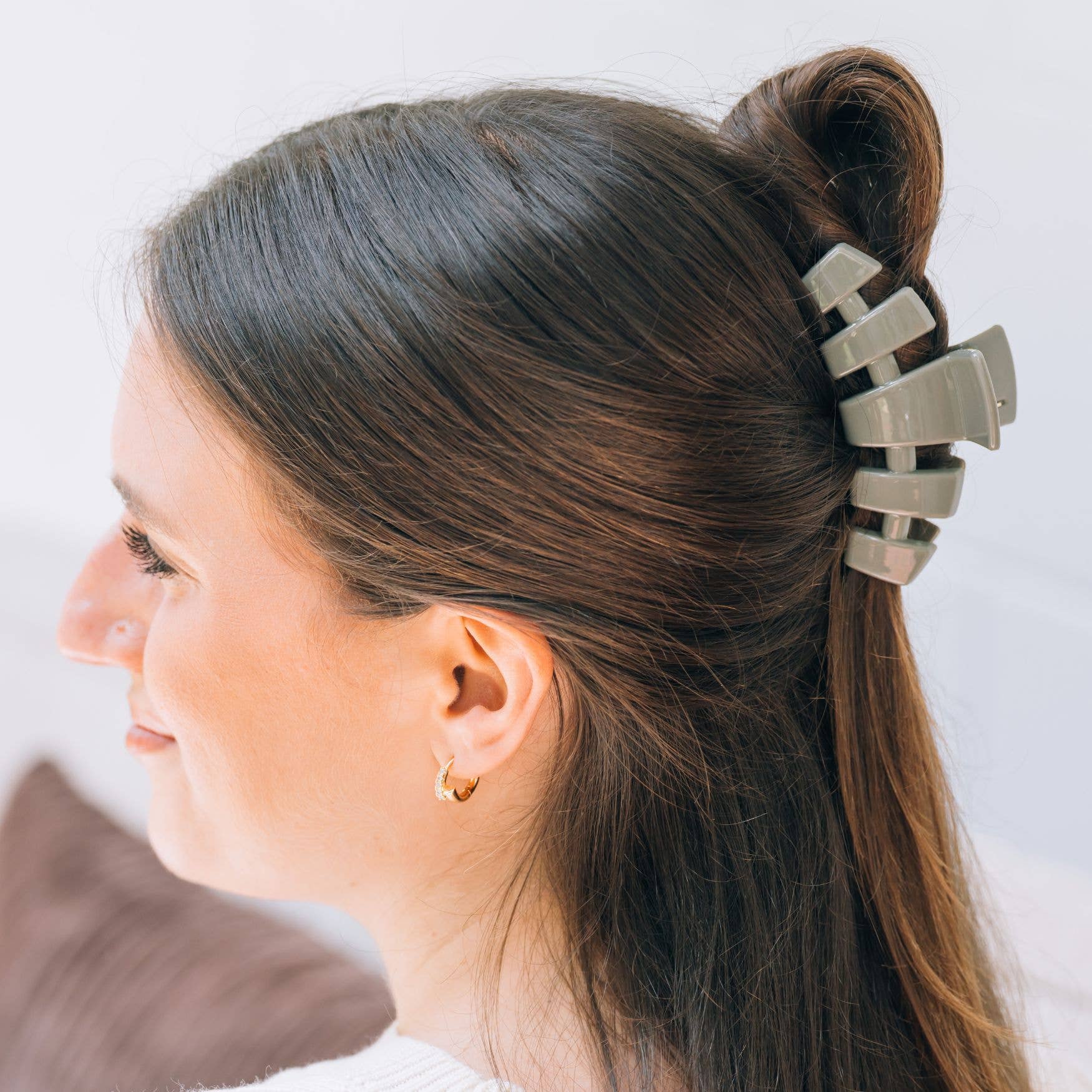 Teleties | Classic Hair Clip | Medium | Sage it Ain't So
