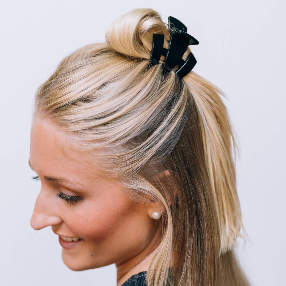 Classic Claw Clip | Jet Black | Petite