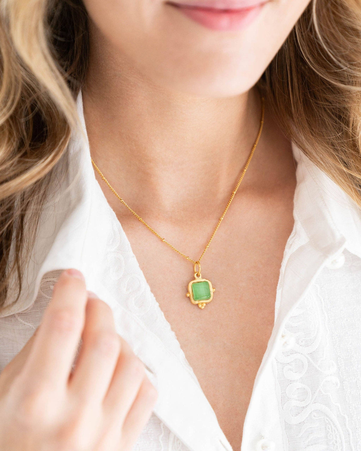 Susan Shaw | Necklace | Charlotte Dainty in White