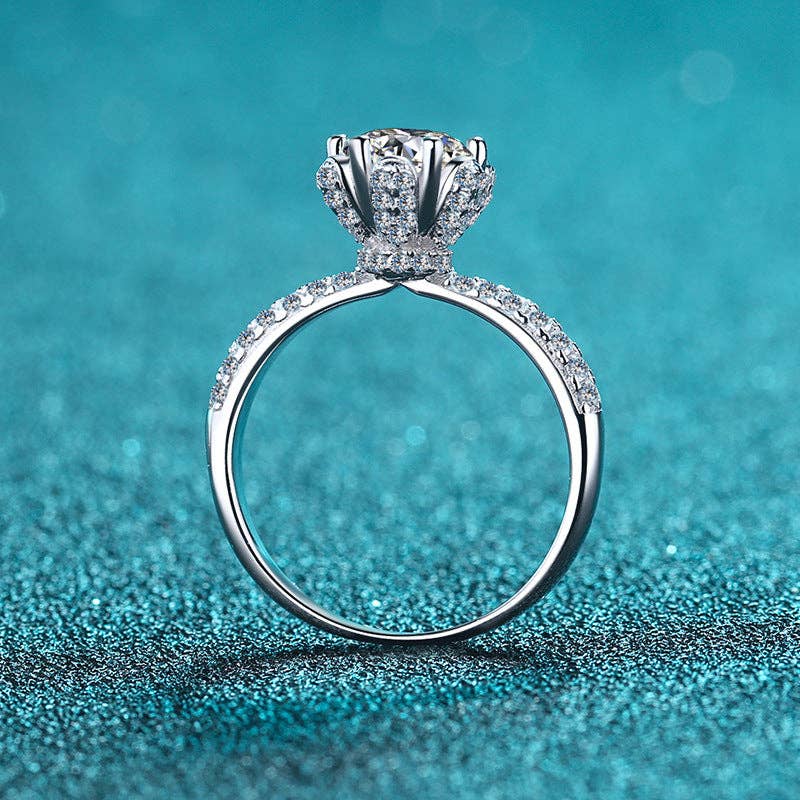 Moissanite Crown Engagement Ring in 925 Sterling Silver: 1.0 ct / 7 3/4 US/CA