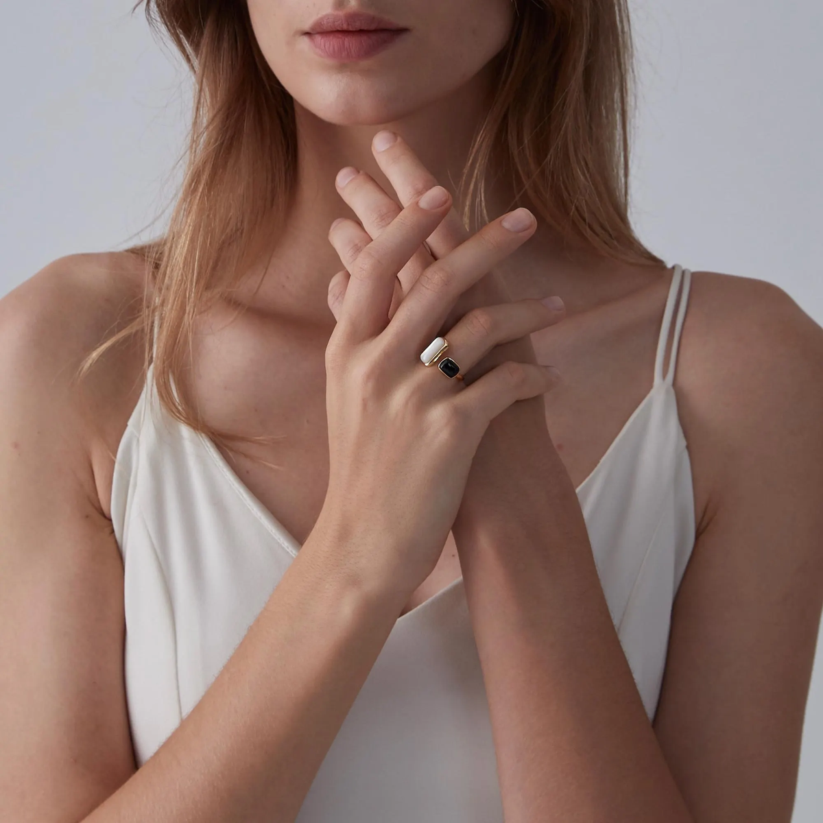 Black White Agate Onyx Cabochon Ring in 925 Sterling Silver: Rose gold
