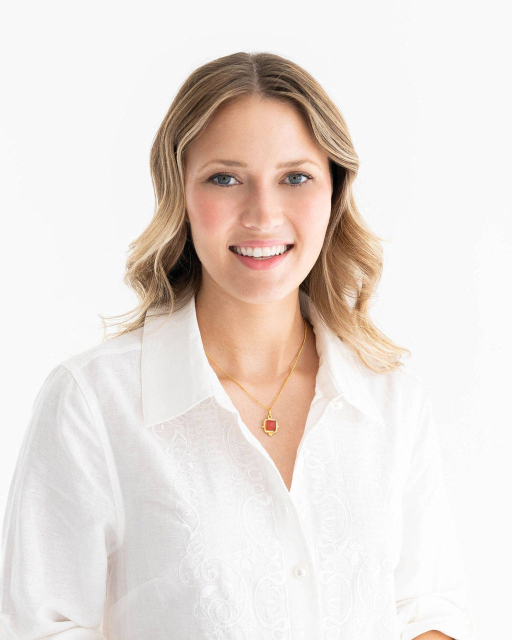 Susan Shaw | Necklace | Charlotte Dainty in White