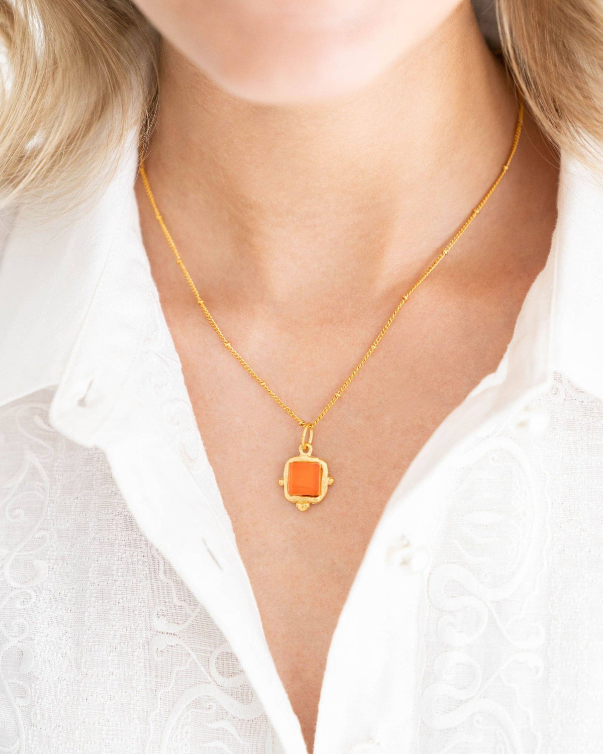 Susan Shaw | Necklace | Charlotte Dainty in White