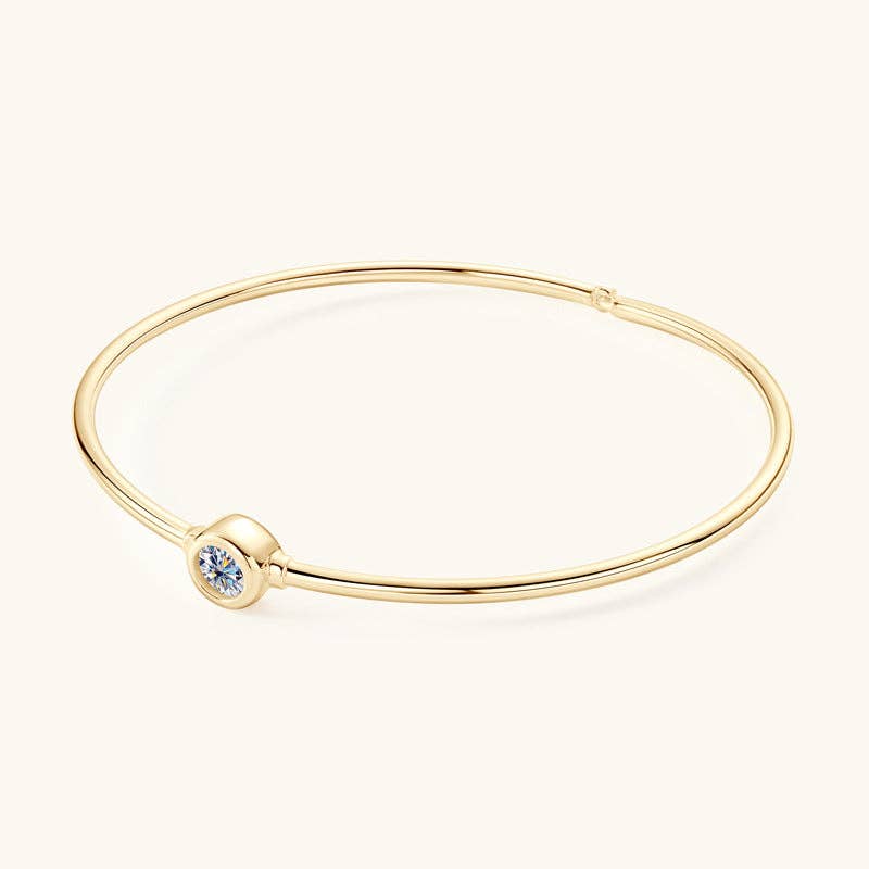 Solitaire Moissanite Bangle Bracelet in 925 Sterling Silver: Silver