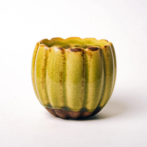 Swan Creek Candle Co | Fresh Strawberry | Small Petal Pot Candle 8.5oz